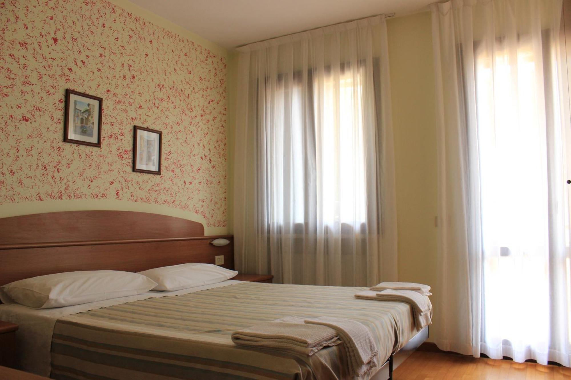 Albergo Al Castello Recoaro Terme Kamer foto